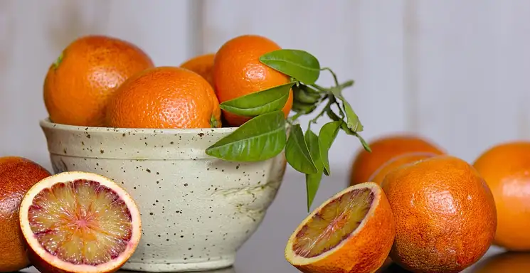 Czy pomarańcze tuczą? Fakty o kaloryczności i diecie
