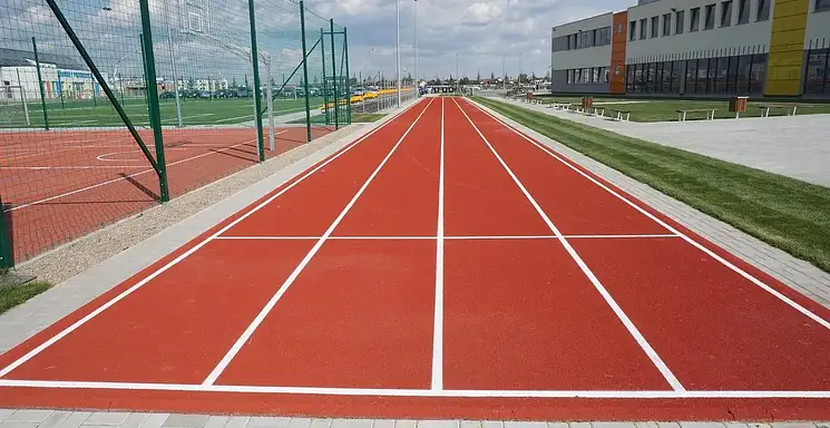 Bieżnia elektryczna vs trening na świeżym powietrzu – co wyb