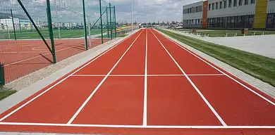 Bieżnia elektryczna vs trening na świeżym powietrzu – co wyb